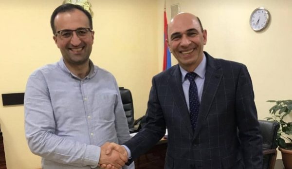 Здравоохранения Армении с бизнесменом