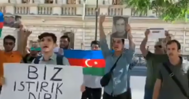 Вчера, 11 июля в столице Азербайджана националистические группы проводили акцию протеста перед посольством Ирана. Митингующие требовали выпустить из тюрем турецко-азербайджанских сепаратистов, которые были задержаны в Иране. Участники акции протеста зачитали резолюцию, в которой говорилось, что в последнее время правительство Ирана усилило давление на «борцов за национально-культурные права этнических азербайджанцев». В частности, речь шла об Аббасе Лисани, Казыме Сафабахше и других сепаратистах, приговоренных за свою деятельность к различным тюремным срокам. Во время акции протеста звучал лозунг: «Армяне, русские и персы – наши враги». Сотрудники посольства на акцию никак не отреагировали. Это уже не первая такая акция, организованная азербайджанскими фашистами. В последний раз они собирались перед посольством Ирана в марте этого года. Кроме попрания прав задержанных сепаратистов, азербайджанские националисты ставят в упрек Ирану также сотрудничество с Арменией, с которой у Азербайджана имеется неразрешенный конфликт из-за Нагорного Карабаха.