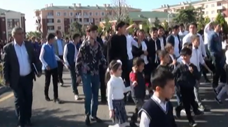 Азербайджанское шествие