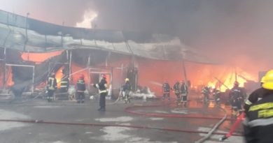 в баку горит рынок