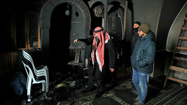 подожгли мечеть