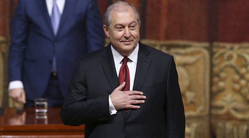 Президент Армении пожертвовал