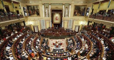 Испанские депутаты и сенаторы