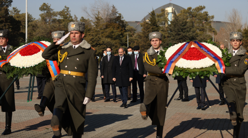 Пашинян воздал дань