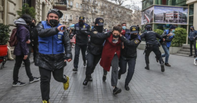 В Баку задержали феминисток