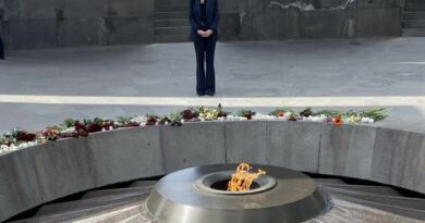 Саманта Пауэр почтила память жертв Геноцида армян